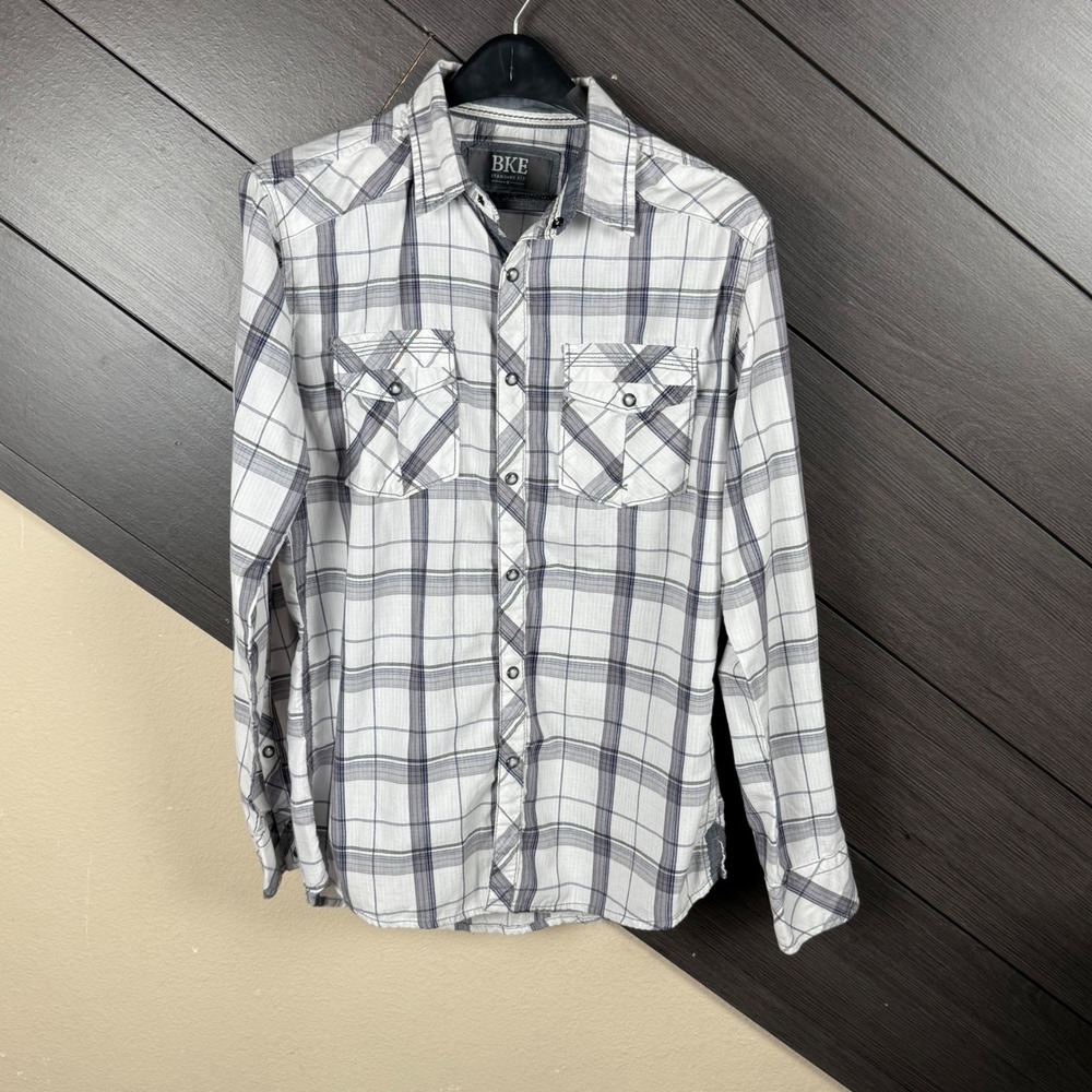 BKE Men's Standard Fit Pearl Snap Shirt Medium White Gray Plaid Western Cowboy